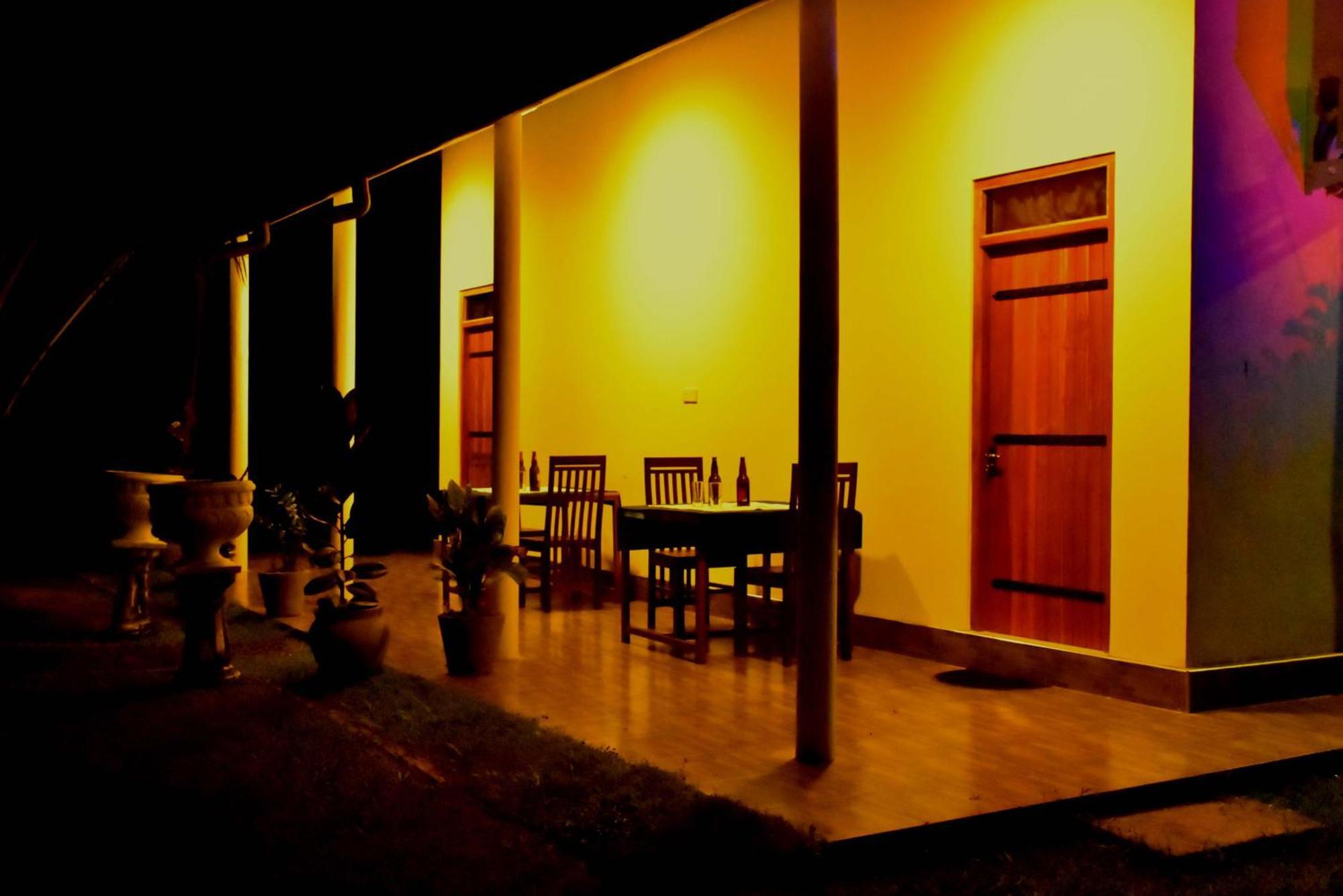 Lake Forest Lodge Udawalawe Eksteriør bilde