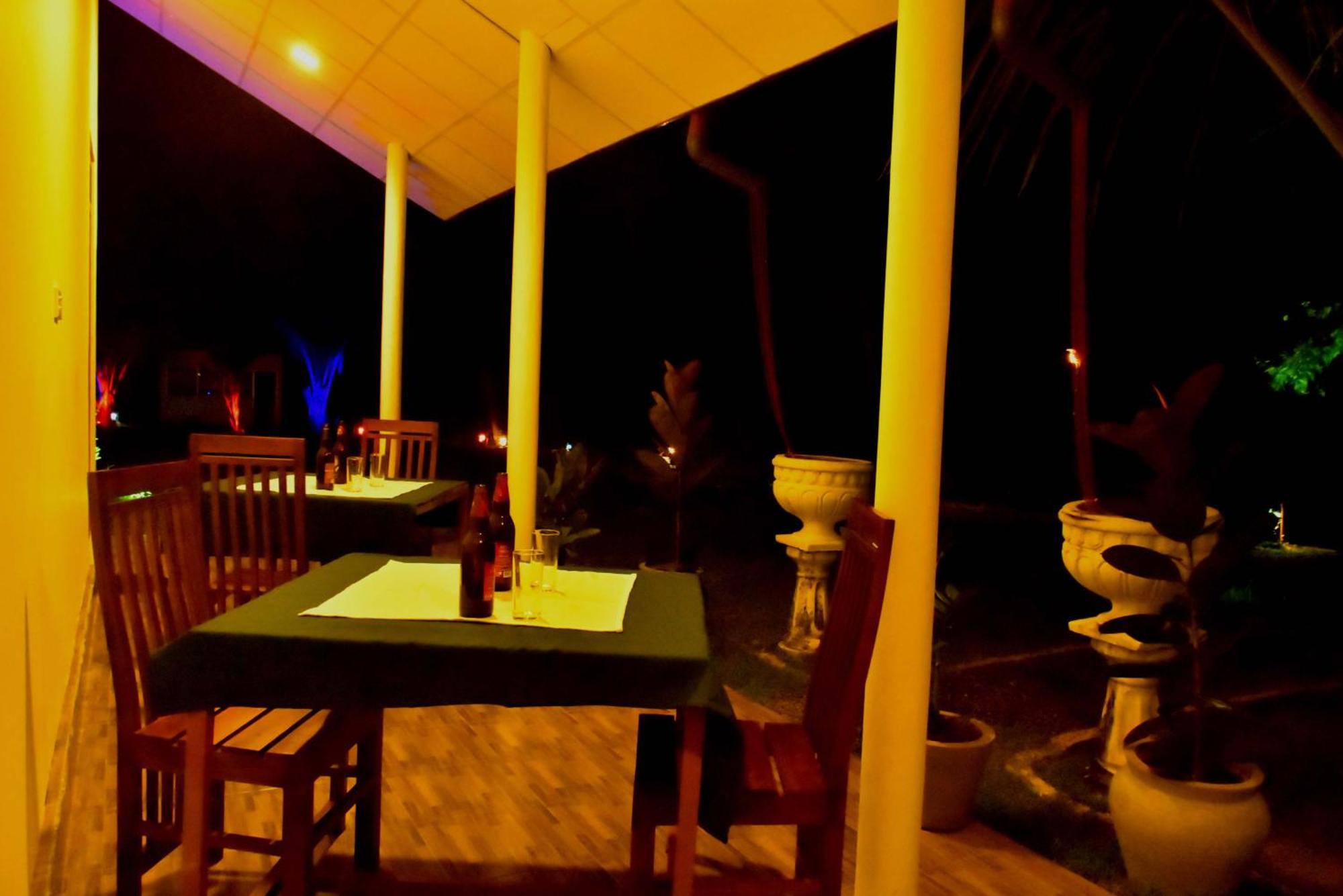 Lake Forest Lodge Udawalawe Eksteriør bilde
