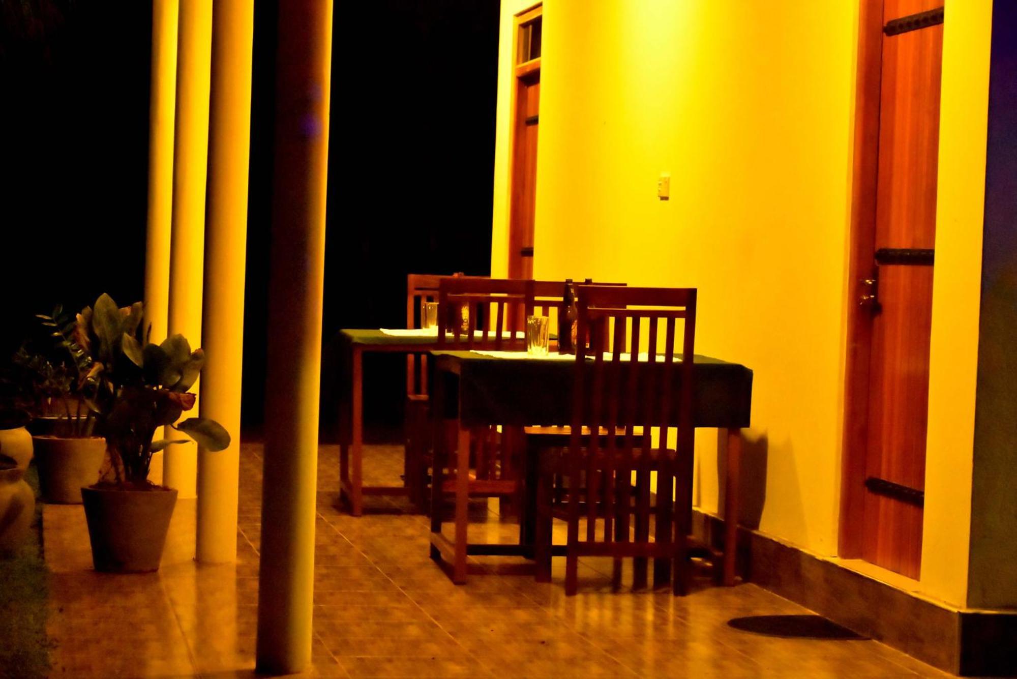 Lake Forest Lodge Udawalawe Eksteriør bilde